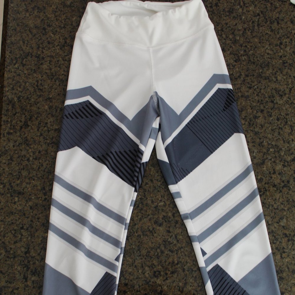 Grey & White stripped yoga pants